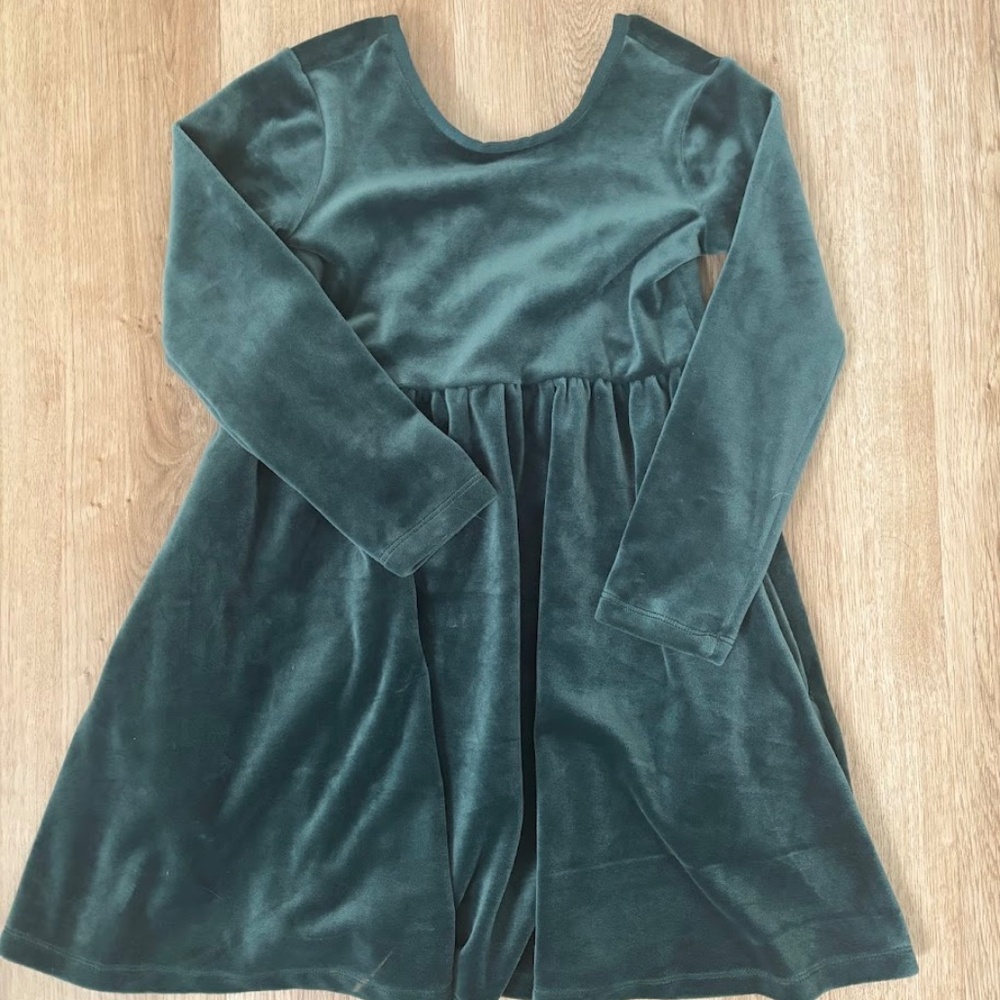 Hanna Andersson Size 5 Velvet Skater Dress